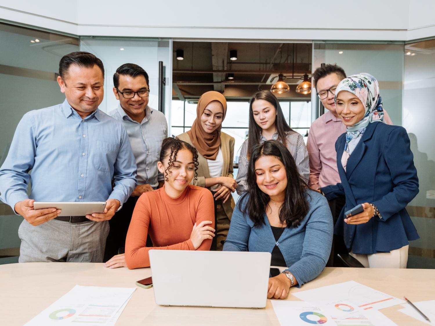 program project administrator customer service manager